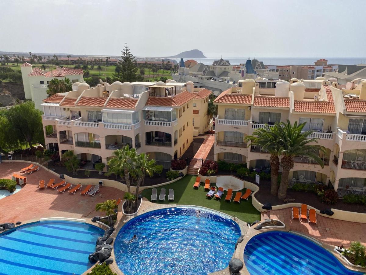 Apartment Golf Park Los Abrigos Exterior photo