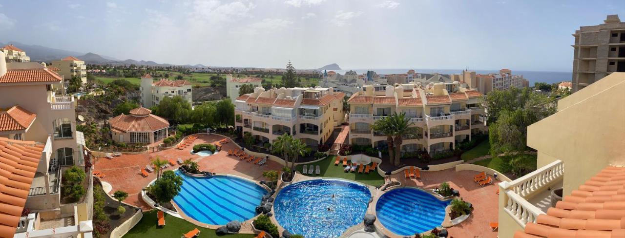 Apartment Golf Park Los Abrigos Exterior photo